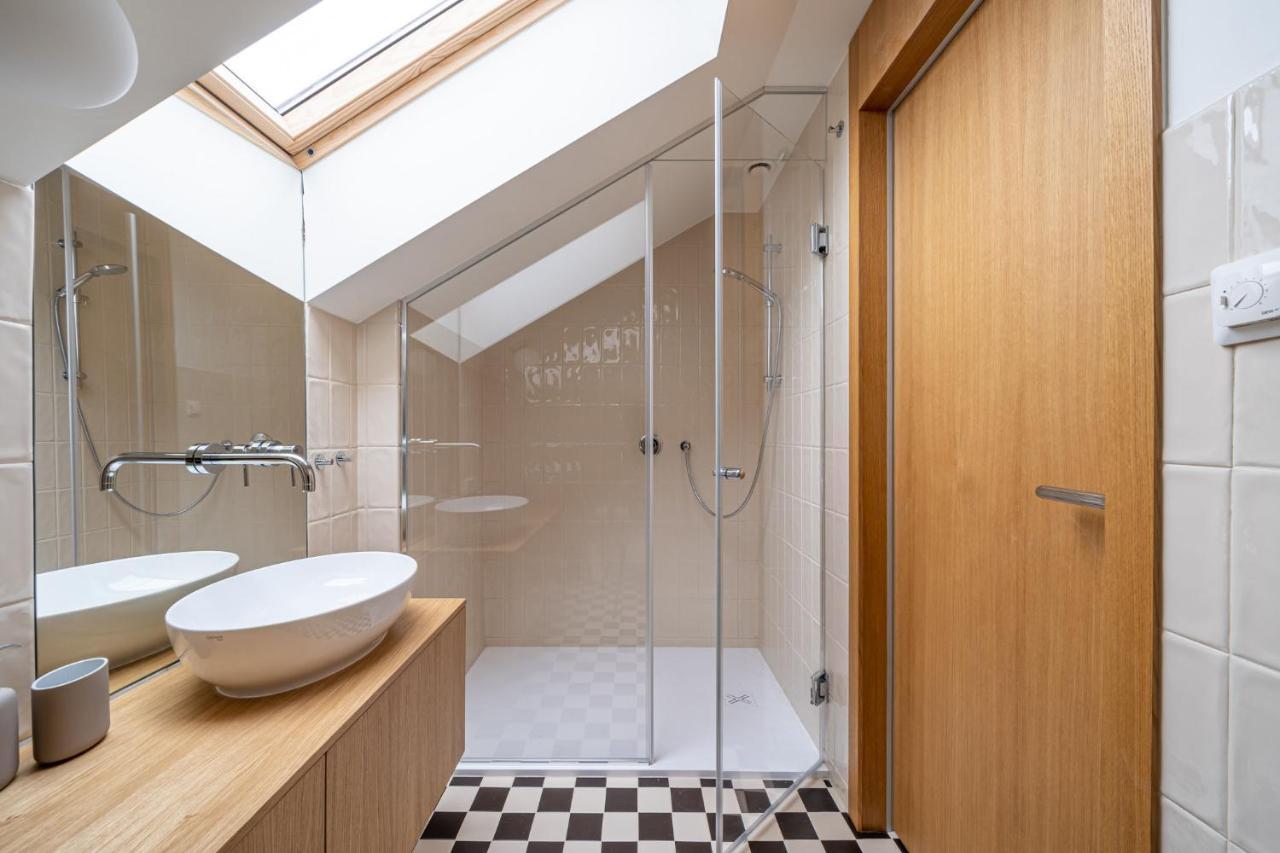 Bright Designer Apartment In City Centre リガ エクステリア 写真