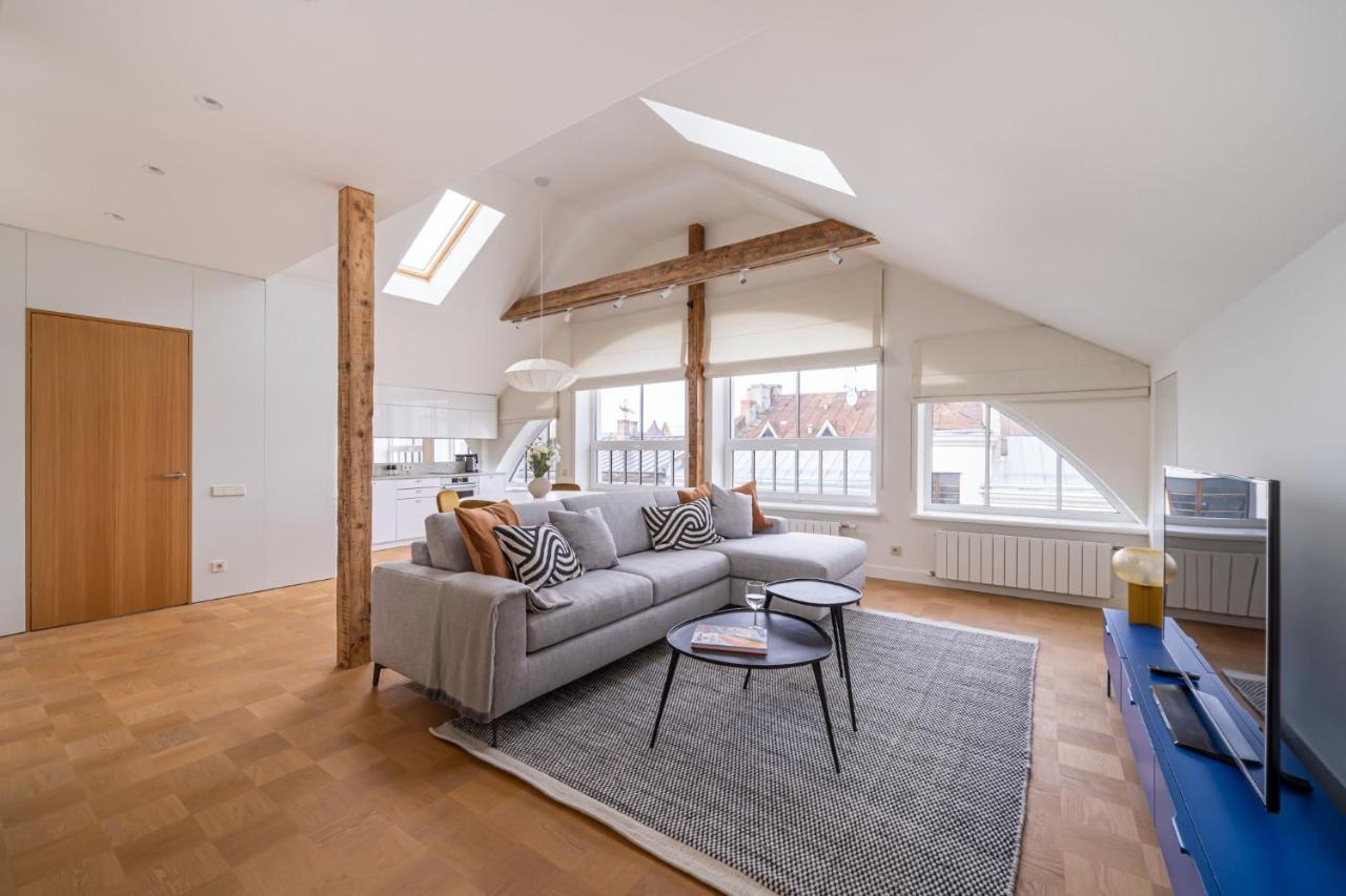 Bright Designer Apartment In City Centre リガ エクステリア 写真