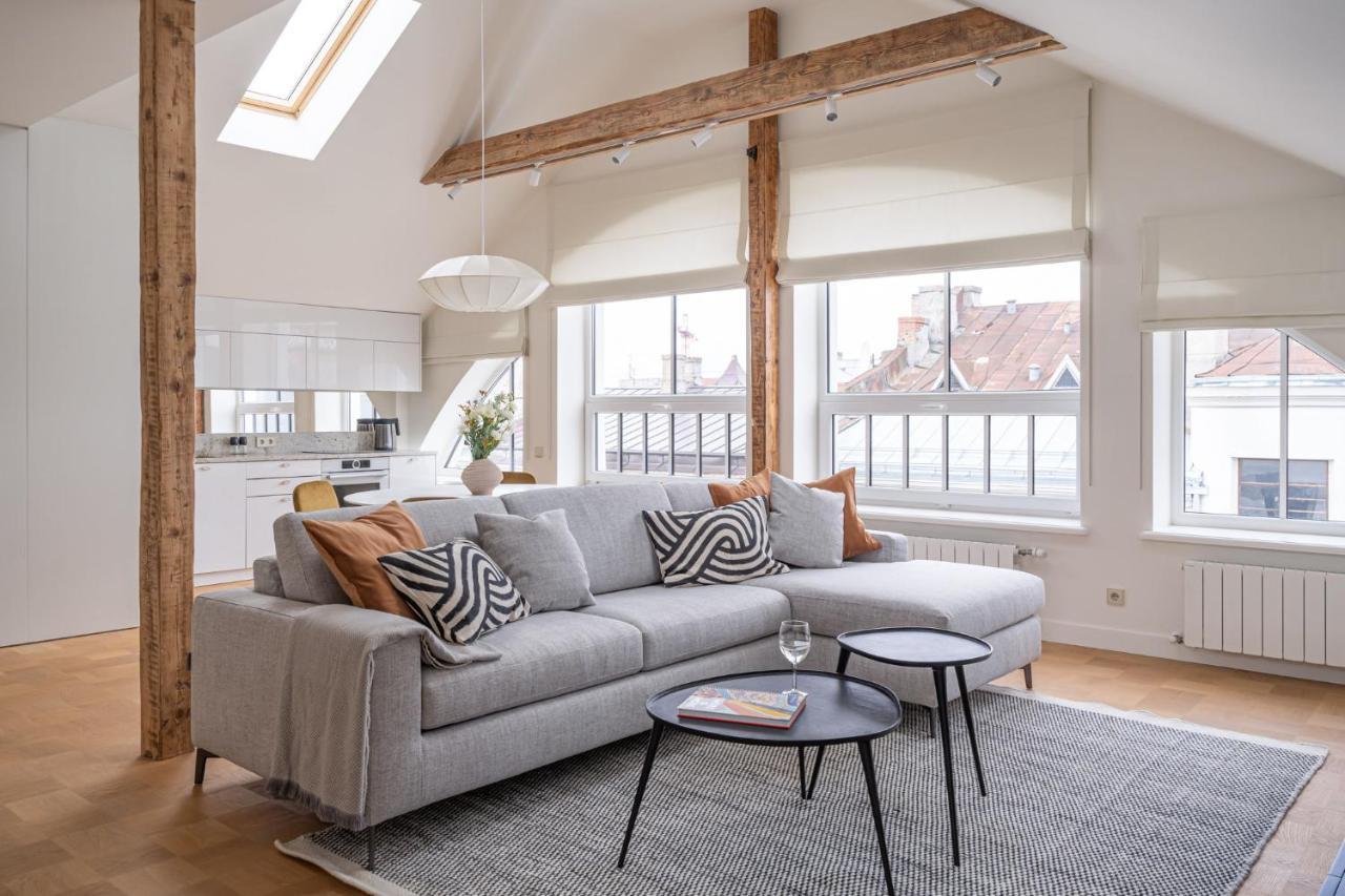 Bright Designer Apartment In City Centre リガ エクステリア 写真
