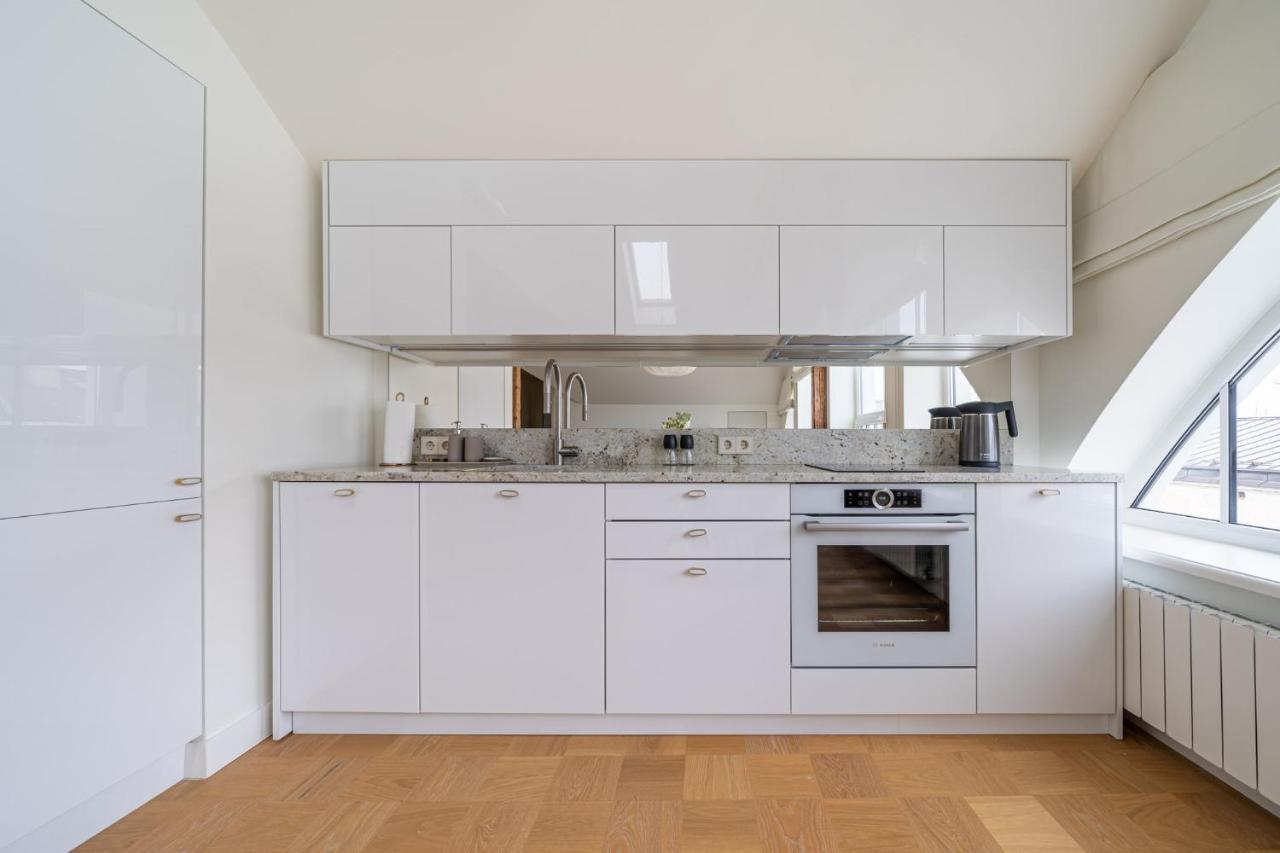 Bright Designer Apartment In City Centre リガ エクステリア 写真