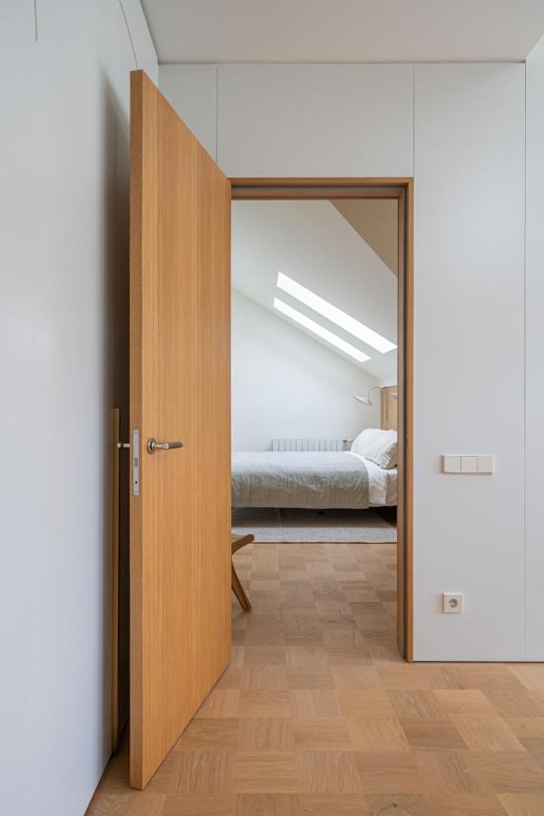 Bright Designer Apartment In City Centre リガ エクステリア 写真